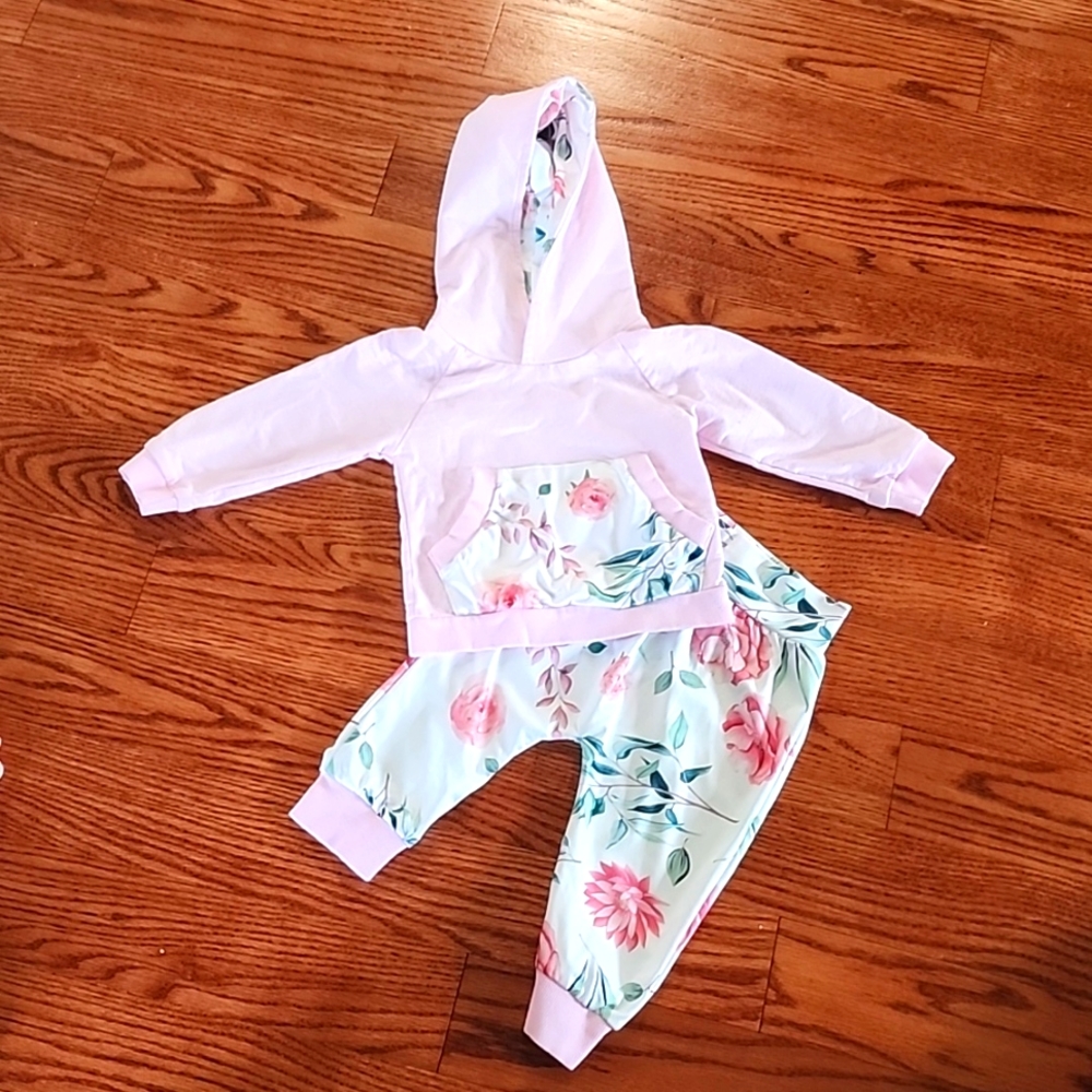 Baby girl 2 piece 9 to 12 months